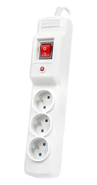 Armac Multi M3 biela / Prepäťová ochrana / 3 zásuvky / 3 m kábel / 2500 W (M3/30/SZ)