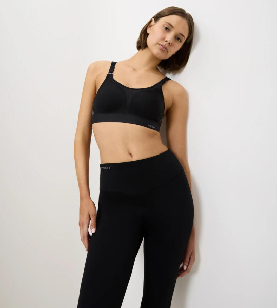TRIACTION EXTREME LITE - Ľahká športová podprsenka na beh a pilates Triumph BLACK 70C