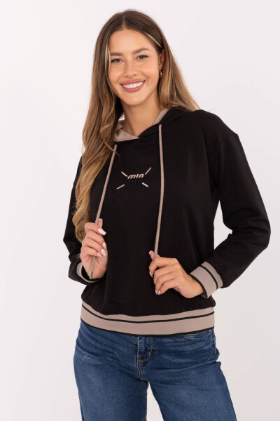Mikina model 217025 Relevantnosť universal