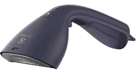 Electrolux E7HS1-4MN čierna / Ručný naparovač odevov / 1400W / 100 ml / 22 g-min (E7HS1-4MN)