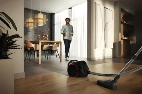 Miele Boost CX1 125 Active čierna / Vreckový vysávač (Boost CX1 125 Active ObsidianBlack)