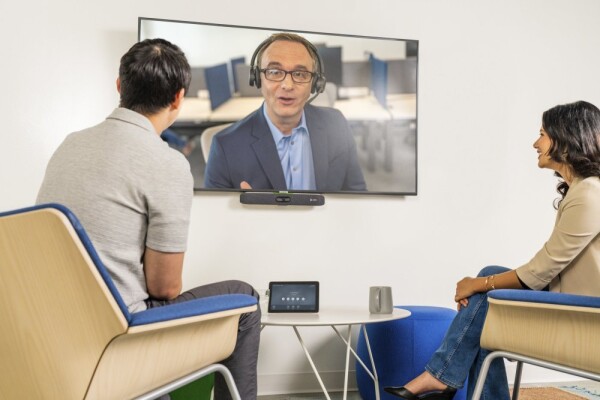 HP Poly Sada soundbara wideo all-in-one Studio X30 z kontrolerem TC8