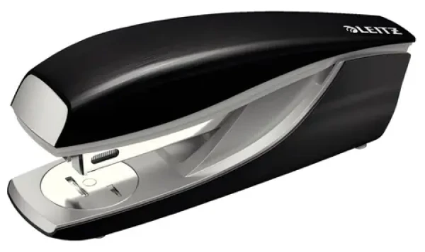 Leitz NeXXt STYLE 5562 saténovo čierna / Stolová zošívačka / 3 mm / až 30 listov / P3 24/6 a 26/6 (55620094)