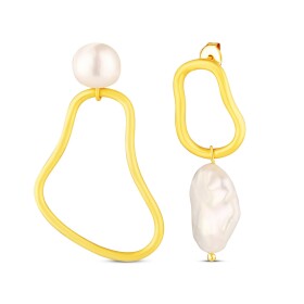 JwL Luxury Pearls Asymetrické pozlátené náušnice s pravými sladkovodnými perlami JL0853
