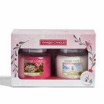 Yankee Candle Darčeková sada 2 ks vonných sviečok 411g / Snow Globe Wonderland, Peppermint Pinwheels / dopredaj (5038581140254)