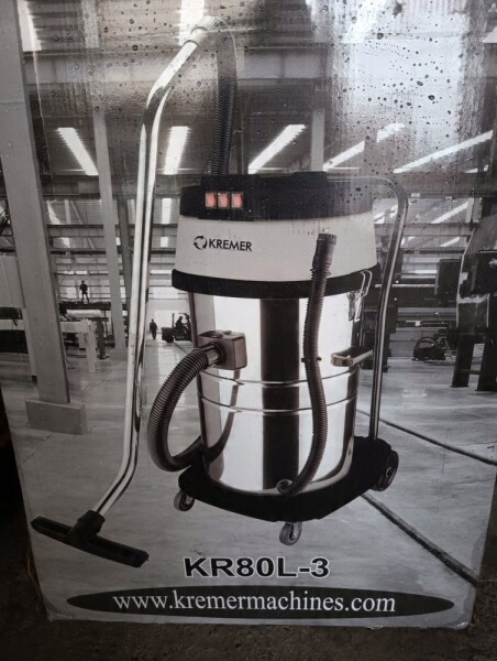 Geko Odkurzacz przemysłowy na sucho i mokro 25L z zásuvkou + Príslušenstvo (1)