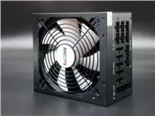 1stCool White Storm 700 / Zdroj / 700W / aktívny PFC / 85+ / 140mm ventilátor / modulárny