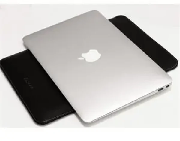 LUXA2 Metropolitan / Puzdro / pre MacBook Pro 15" / pravá koža (LHA0028)