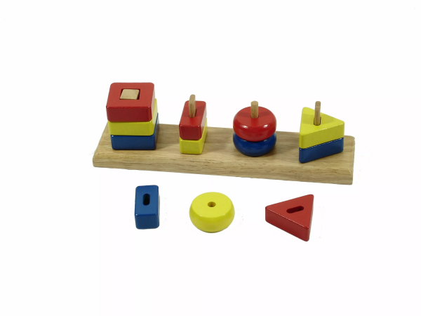 Moyo Montessori Moyo Montessori Tehly s rôznymi tvarmi vnútri