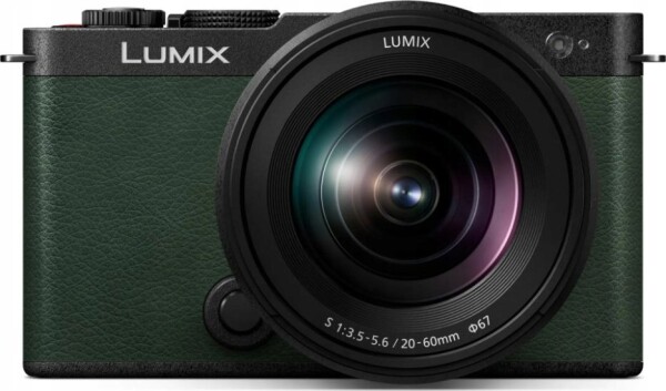 Panasonic Lumix S9 Zelený + 20-60mm f/3.5-5.6 (DC-S9KE-G)