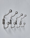 House Doctor Kovový háčik Ball Silver Finish – set 2 ks