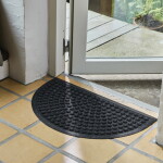 House Doctor Rohožka Half Round Black