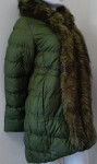 Dámska zimná bunda s kožušinou W749 zelená - Goodlooking XXL