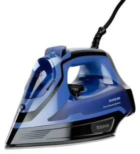 Taurus Quios 3000 čierna / Naparovacia žehlička / Keramická žehliaca doska / 3000 W / Parný výstrel / 0,29 l (918986000)