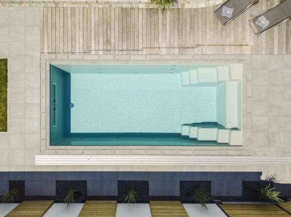Bazén Compass Pools INFINITY 80 - 8,3 m - keramický bazén