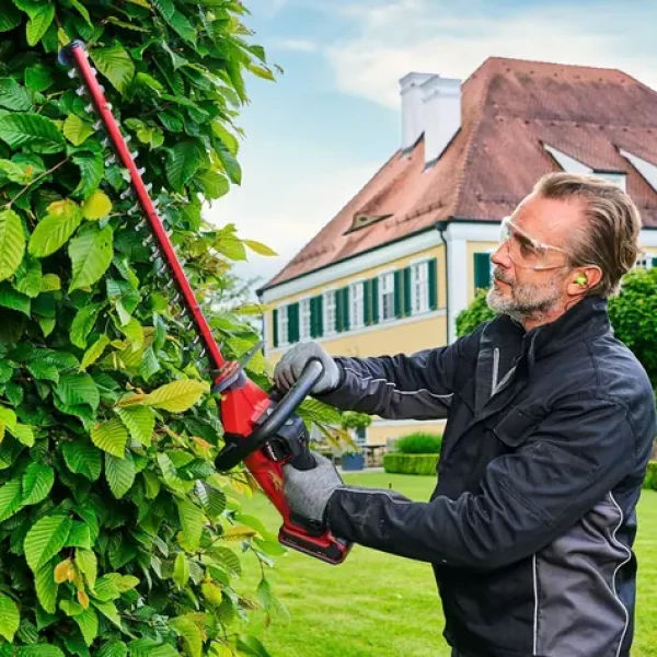 Einhell GP-CH 18/50 Li BL-Solo / Aku nožnice na živý plot / 18 V / dĺžka čepele 56 cm / bez aku (3410950)