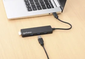 Manhattan húb USB-C na 4X USB-A čierny / USB hub / USB 3.2 Gen 1 / 5 Gbit / s / Bus Power (164924)