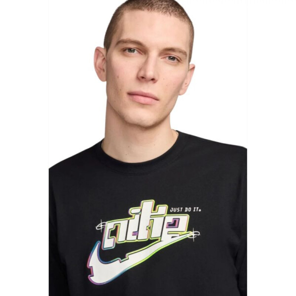 Tričko Nike Sportswear Tee M FV3745-010 M