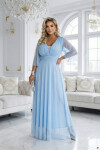 654-3 Dlhé trblietavé plus size šaty s výstrihom a priehľadnými rukávmi - modré UNI