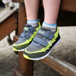 Detské ľahké športové tenisky BUGGA HONE Gray/Yellow/Black - 36