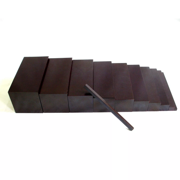 Moyo Montessori Moyo Montessori Hnedé schody