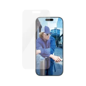 PanzerGlass Classic Fit Ochranné sklo pre Apple iPhone 16 Pro/s inštalačným rámčekom (2874)