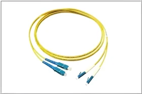 Good Connections / Optický patch kábel / OS2 SM / LC-SC / duplex / 5m (LW-905LS)
