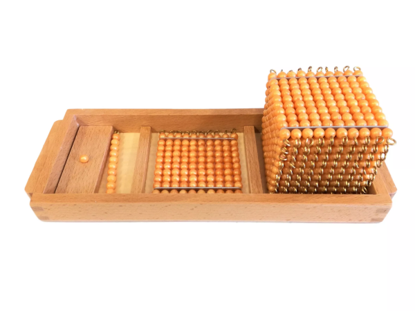 Moyo Montessori Moyo Montessori Úvodný podnos k perlovému materiálu