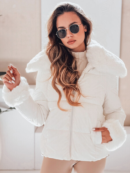 Dámska prešívaná krátka bunda s kožušinou biela FashionStreet TY5070 XL