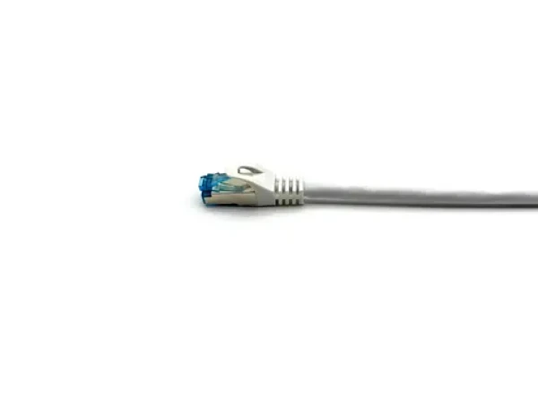 Equip biely / Patch kábel / CAT 6a / S/FTP / RJ-45 / 2 m / PoE+ (605801)