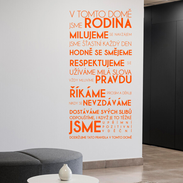 Veselá Stena Samolepka V tomto dome Farba: oranžová, Veľkosť: 80 x 166 cm