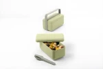 BlimPlus Bauletto S light forest / Box na jedlo / Vzduchotesný / So sadou príborov / Protišmyková základňa (LU001-000001-313)