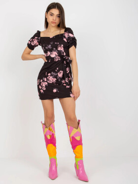 Dámske šaty LK SK 508641.29 Čierne s ružovým vzorom - FPrice 42 černá s růžovou