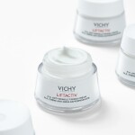 VICHY Liftactiv H.A. spevňujúci krém proti vráskám pre suchú pleť 50 ml