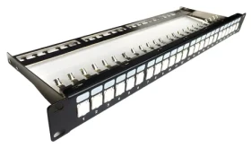 DATACOM Patch panel 24p. CAT6A čierny / 1U / STP / 19" / beznástrojový / vyväzovacia lišta (3132)