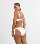 SUMMER DUNE - Vrchný diel plaviek s kosticami a stredovým uzlom Triumph BEIGE 46B