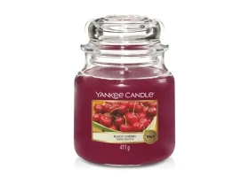 Yankee Candle Black Cherry stredný pohár 411g / doba horenia: až 75 h (5038580018196)