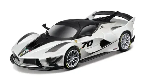 Bburago RACING Ferrari FXX-K EVO 2017 v dekoratívnom boxe /1:43/ od 14 rokov