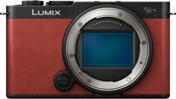 Panasonic Lumix DC-S9 Červený (DC-S9E-R)