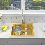 REA - Oceľový drez Liam BRUSH GOLD s kuchynskou batériou KPL-96007