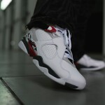 Tenisky Air Jordan 8 Retro "Bugs Bunny" White/ Black-True Red EUR 40.5
