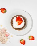 Vilgain Protein Mug Cake Mix – Jahoda a biela čokoláda 420 g