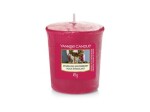 Yankee Candle Sparkling Winterberry vonná sviečka votívna 49g / doba horenia: až 15h (5038581154275)