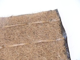 Kokosová mulčovacia rohož s PP sieťovinou a fóliou – Geomat K-PF 530 g/m² 1,2×30 m [36 m²]