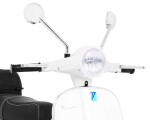 Mamido Detský elektrický skúter Vespa biely