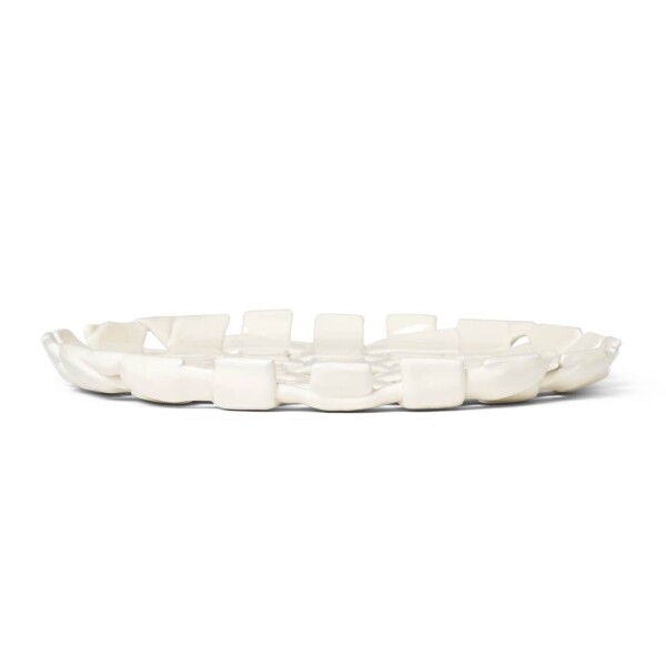 Ferm LIVING Keramický tanier Plait Off-white 30 cm