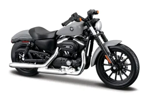 Maisto 2022 Sportster Iron 883 blister box