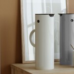 Stelton EM 77 béžová / Vauková kanvica (termoska) / 1 l (1800)