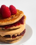 Vilgain Protein Pancake & Waffle Mix – arašidové maslo a čokoláda 420 g