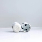 Studio Arhoj Porcelánový hrnček Spot 50 ml